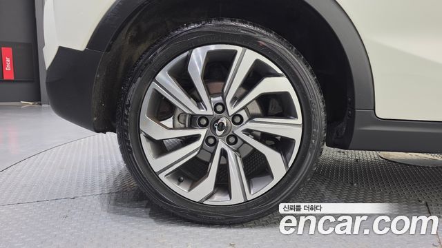 SsangYong Tivoli 2019 thumb 6