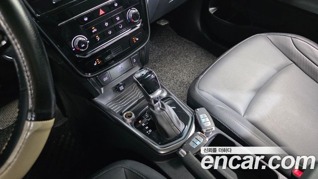 SsangYong Tivoli 2019 thumb 10