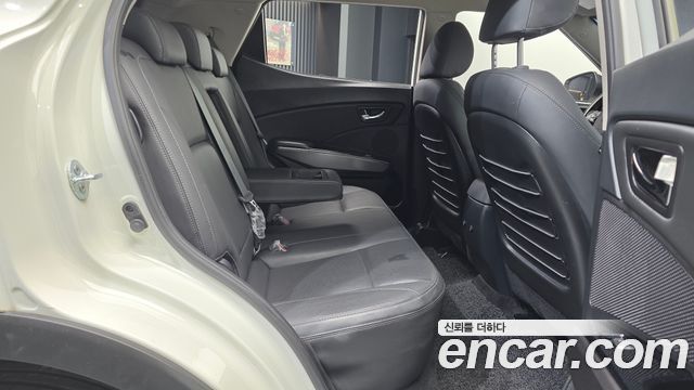 SsangYong Tivoli 2019 thumb 12