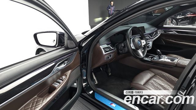 BMW 7 серии 2021 thumb 12