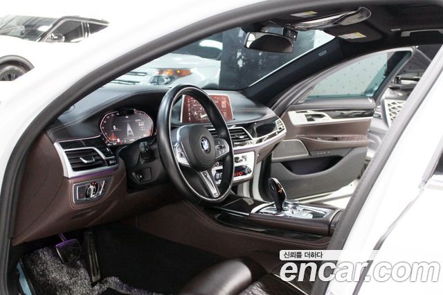 BMW 7 серии 2020 thumb 9