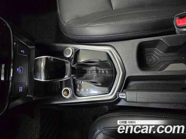 SsangYong Tivoli 2019 thumb 10