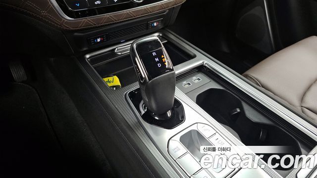 SsangYong Rexton 2022 thumb 9