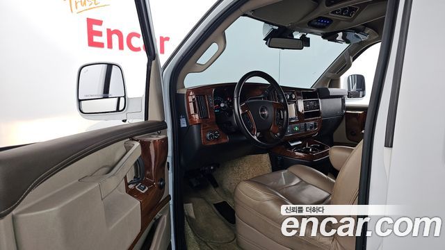 GMC Savana 2020 thumb 10