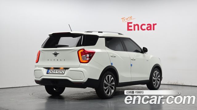 SsangYong Tivoli 2020 thumb 3