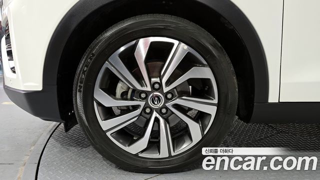 SsangYong Tivoli 2020 thumb 6