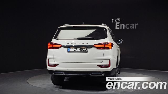 SsangYong Rexton 2022 thumb 5
