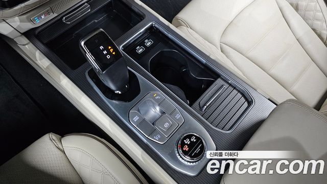 SsangYong Rexton 2022 thumb 10