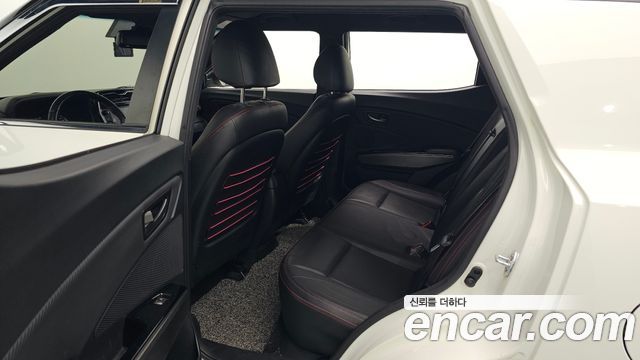 SsangYong Tivoli 2020 thumb 12