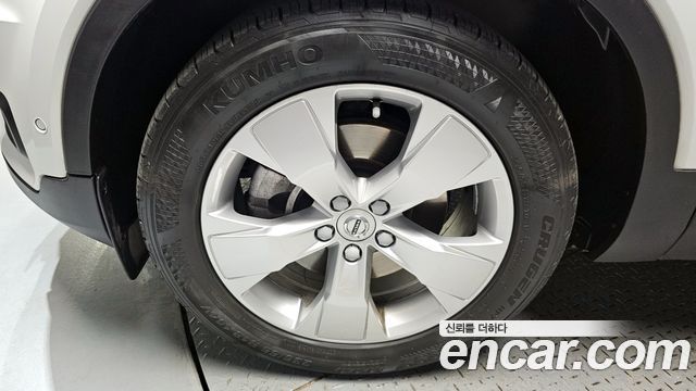 Volvo XC40 2019 thumb 6