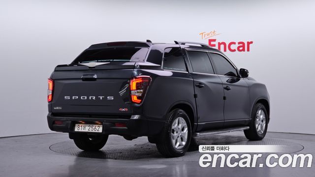 SsangYong Rexton 2021 thumb 3