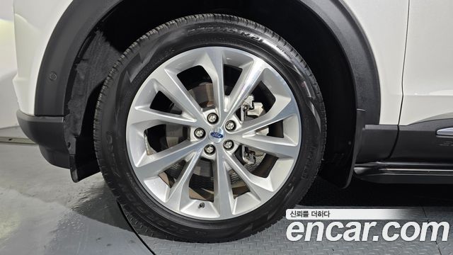 Ford Explorer 2023 thumb 5