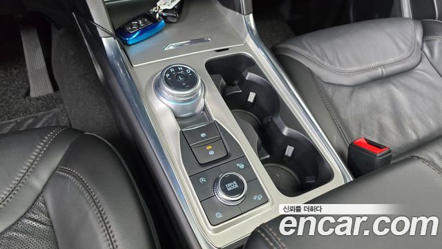 Ford Explorer 2023 thumb 9