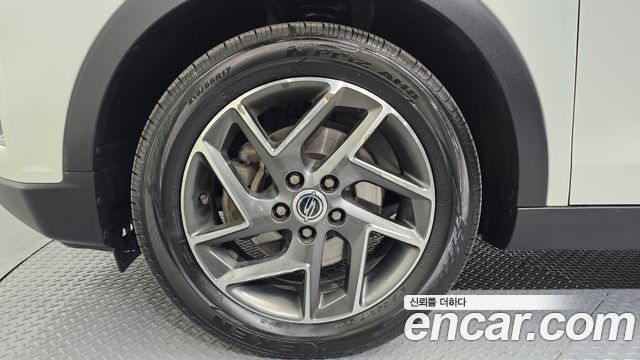 SsangYong Tivoli 2021 thumb 6