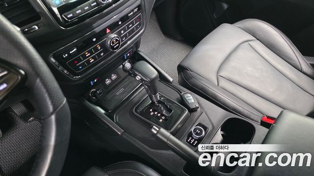 SsangYong Rexton 2022 thumb 9