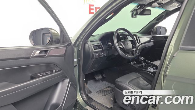 SsangYong Rexton 2022 thumb 10