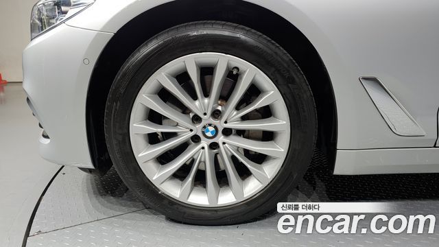 BMW 5 серии 2020 thumb 6