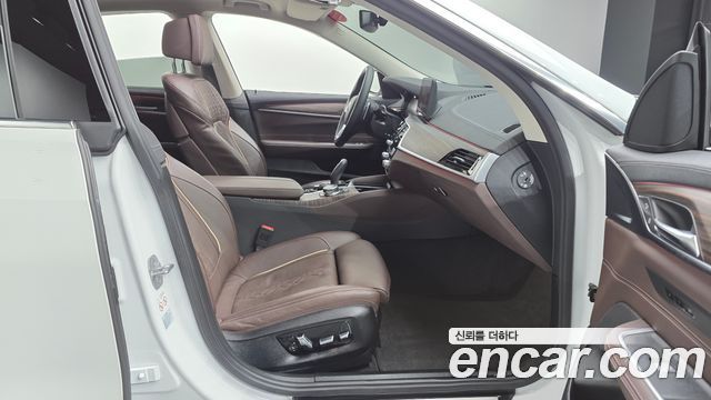 BMW 3 серии GT 2023 thumb 10