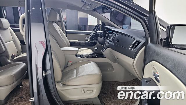 Kia Carnival 2020 thumb 10