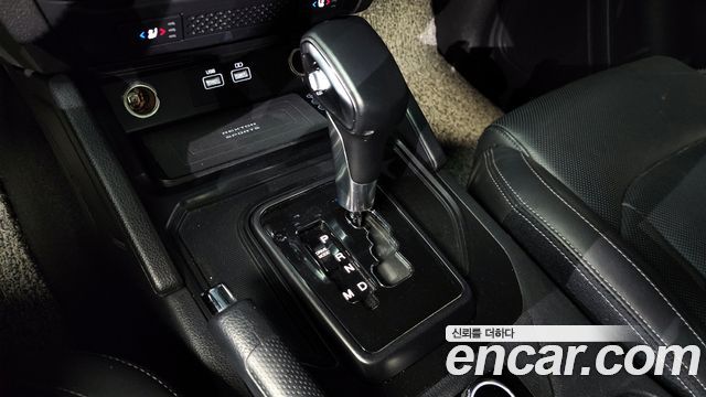 SsangYong Rexton 2022 thumb 10