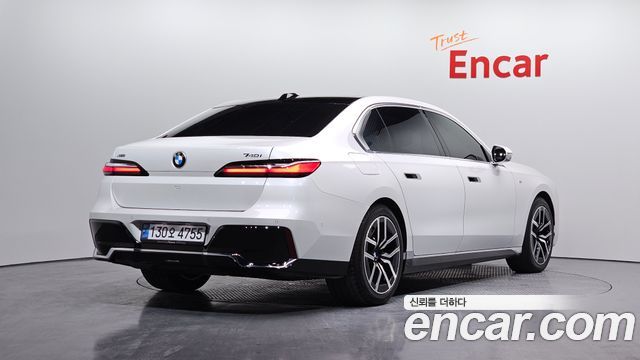 BMW 7 серии 2025 thumb 2