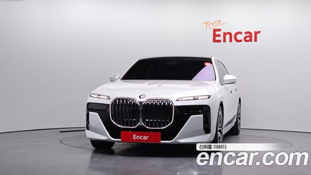 BMW 7 серии 2025 thumb 3