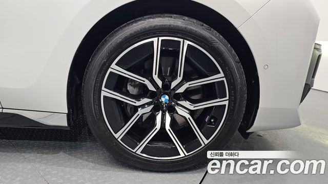 BMW 7 серии 2025 thumb 5