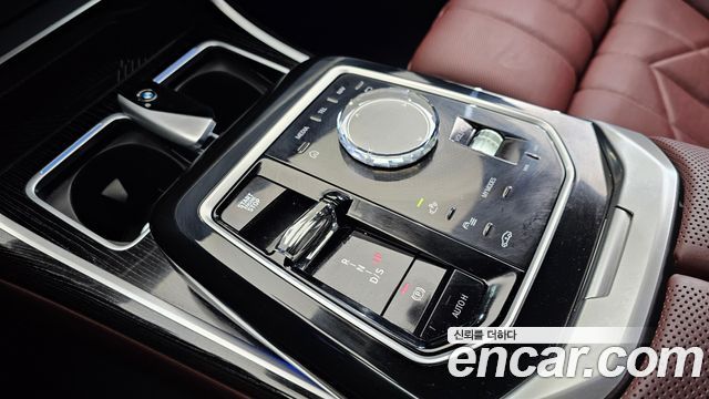BMW 7 серии 2025 thumb 9