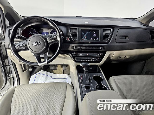 Kia Carnival 2019 thumb 7