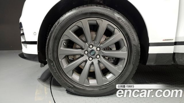 Land Rover Range Rover Velar 2019 thumb 6
