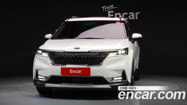 Kia Carnival 2021 thumb 4