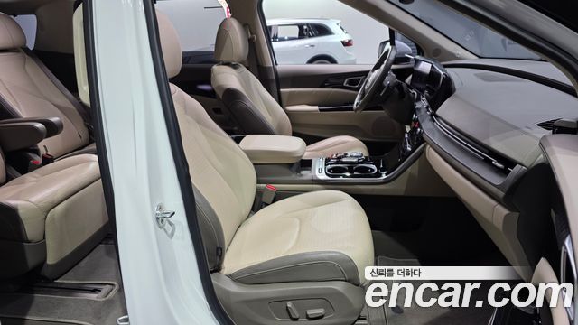 Kia Carnival 2021 thumb 11