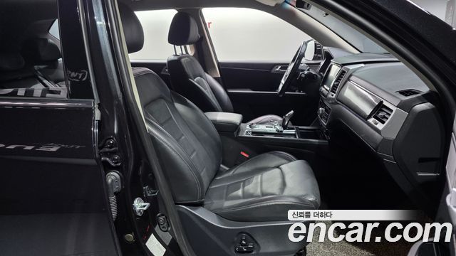 SsangYong Rexton 2020 thumb 11