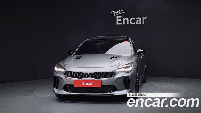 Kia Stinger 2023 thumb 4
