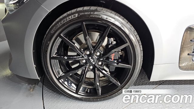 Kia Stinger 2023 thumb 6