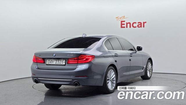 BMW 5 серии 2019 thumb 3