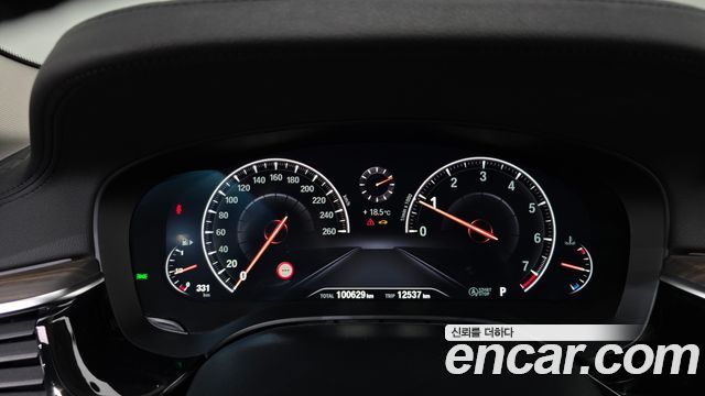 BMW 5 серии 2019 thumb 8
