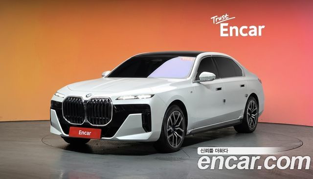 BMW 7 серии 2023 thumb 2