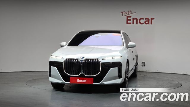 BMW 7 серии 2023 thumb 4