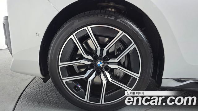 BMW 7 серии 2023 thumb 6
