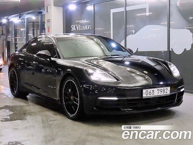 Porsche Panamera 2019 thumb 3