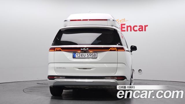 Kia Carnival 2022 thumb 5