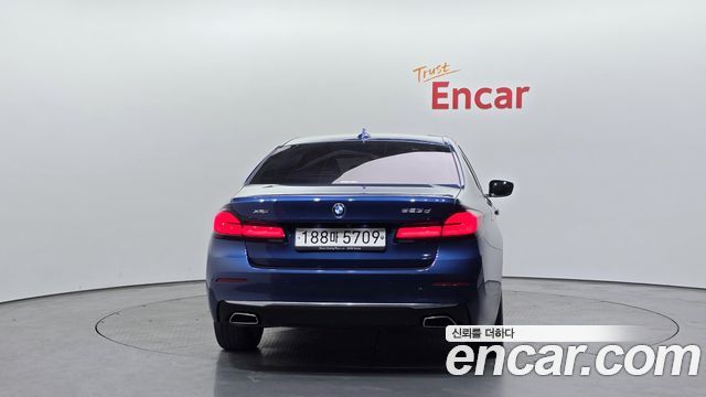 BMW 5 серии 2021 thumb 5