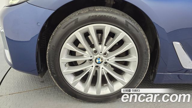 BMW 5 серии 2021 thumb 6