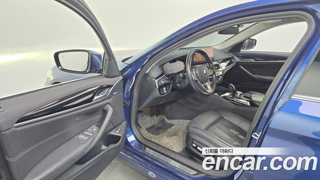 BMW 5 серии 2021 thumb 11