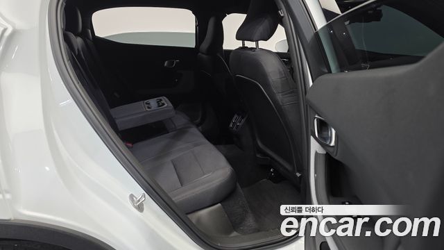 Polestar 2 2023 thumb 12
