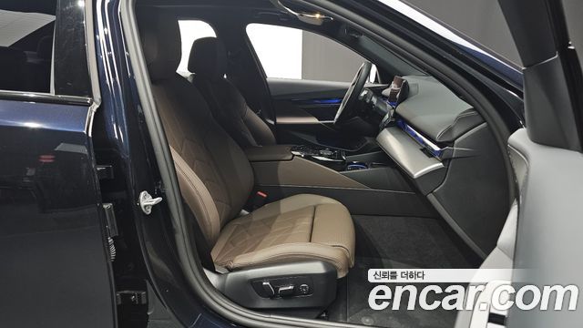 BMW 5 серии 2025 thumb 10