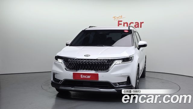 Kia Carnival 2021 thumb 4