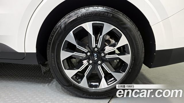 Kia Carnival 2021 thumb 6