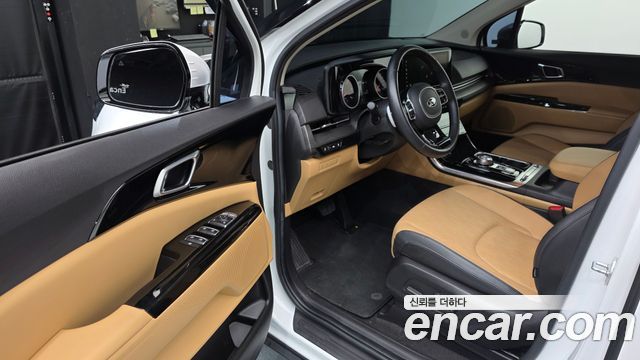 Kia Carnival 2021 thumb 11